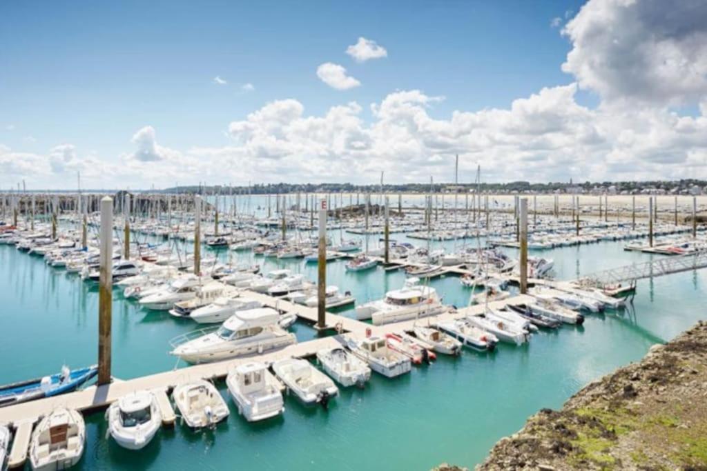 50M De La Plage: Studio Au Coeur Du Centre ! Appartement Saint-Cast-le-Guildo Buitenkant foto